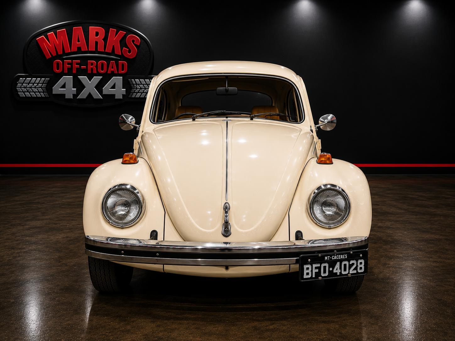 Fusca 78 bege de frente com faróis e para-choque cromado
